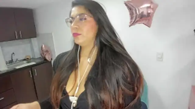 Luna Dumont online show from February 5, 11:35 am