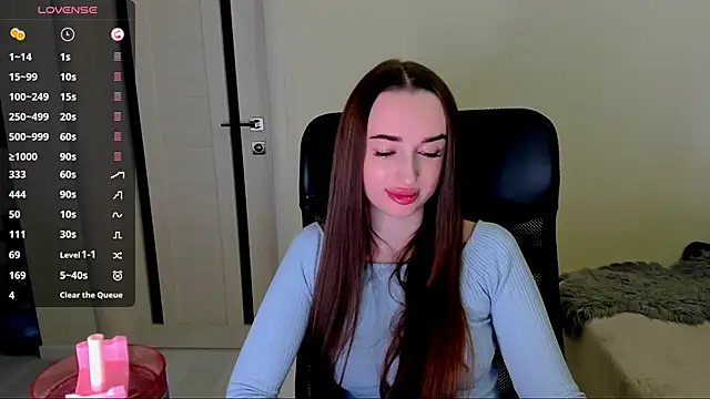 Kimmberr online show from December 19, 2:59 am