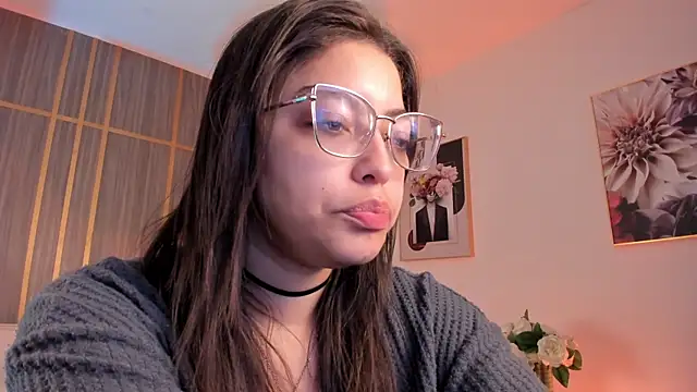 Dollar-girl online show from April 9, 2:00 pm