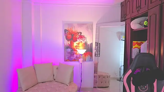 NATAASHA    online show from October 28, 3:34 am