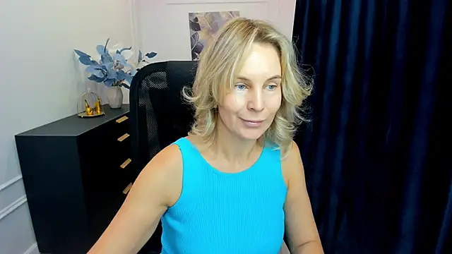 Sinty Devis online show from September 27, 11:39 am