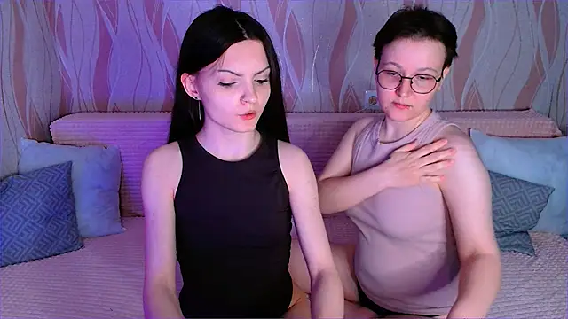  crazy baby  online show from April 27, 7:44 pm