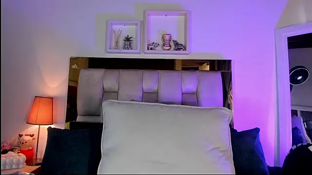 emmy r online show from March 9, 12:08 pm