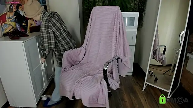 Melissa Wells online show from October 2, 8:36 pm