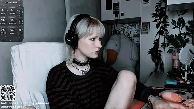 Snapshot of say_mary chatting on October 19, 6:54 pm say mary online show from October 19, 6:54 pm