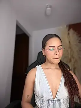 gretta kler1 online show from February 11, 9:49 pm