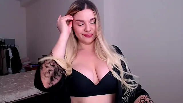 MiaMurMur online show from March 4, 10:55 am