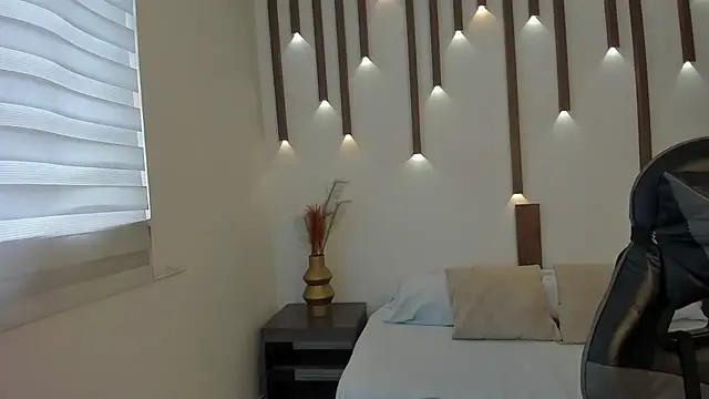 megan cooper28 online show from December 17, 7:07 pm