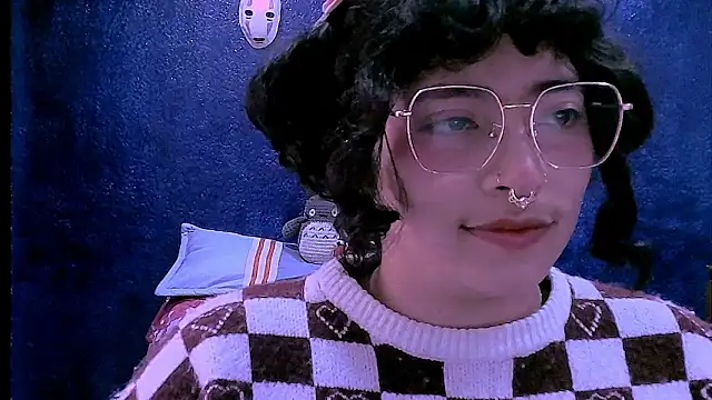 NinaYellow online show from March 17, 1:15 pm