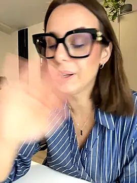 Hii Lolla online show from November 26, 7:31 am