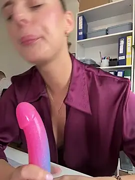 Hii Lolla online show from March 25, 8:50 am