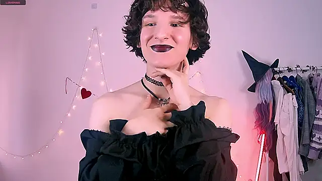 Violet Veliya online show from April 11, 4:10 pm