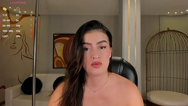 PaulinaSantos  online show from July 8, 7:38 pm