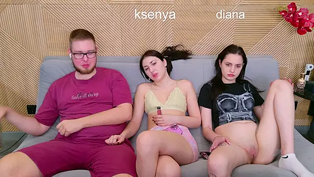 Ksenny online show from April 4, 5:28 am