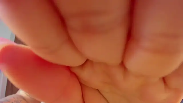 mia 18v online show from September 25, 5:44 pm