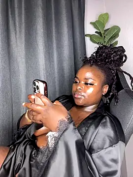Snapshot of Honeycoco0211 chatting on October 5, 7:30 pm Honeycoco0211 online show from October 5, 7:30 pm