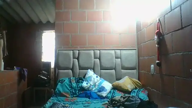 Nadia Monroe online show from March 6, 9:10 pm