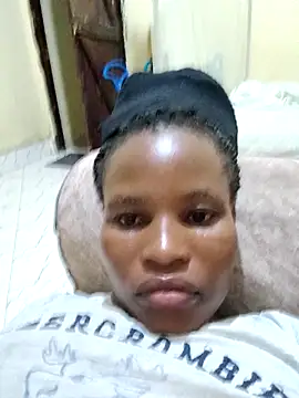 petite babe online show from March 6, 6:25 pm