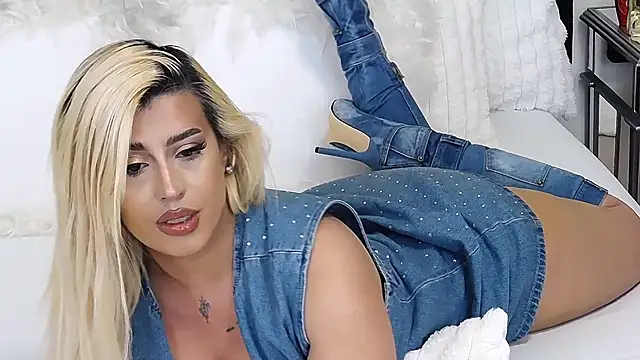 GiseleReine online show from March 6, 11:27 am