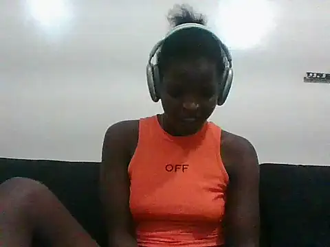 hotgal1112 online show from November 13, 8:52 pm