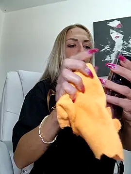 -Jeany- online show from October 28, 7:25 am