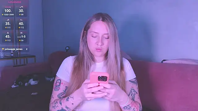 Snapshot of Oh_mylissa chatting on October 10, 7:08 pm Oh mylissa online show from October 10, 7:08 pm