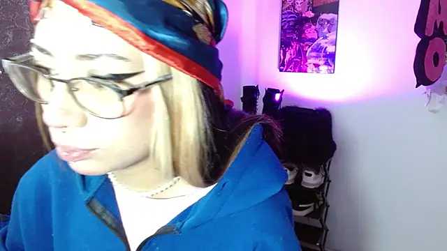 squirt charlott online show from October 11, 6:10 pm