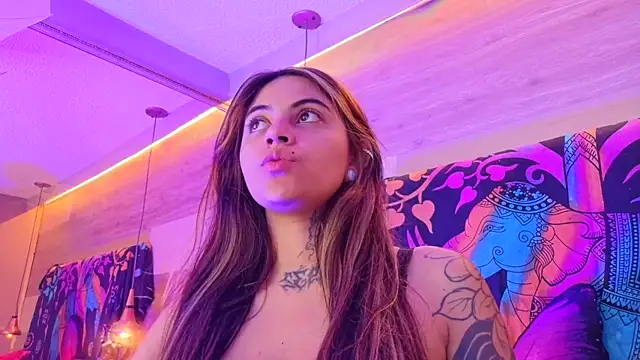 Cori Paige online show from March 31, 3:50 am