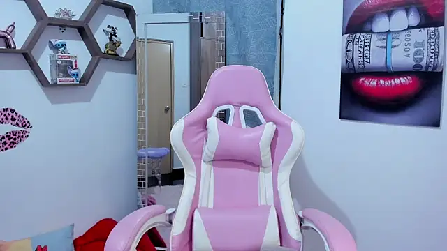 SharonSander online show from March 2, 9:53 pm