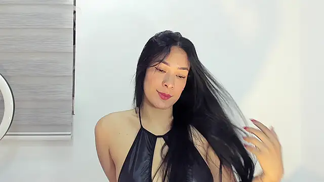 bella hadid1  online show from December 14, 9:53 pm