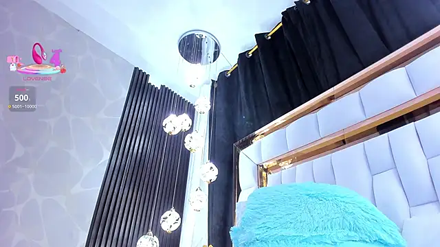 SarayRoyse online show from February 19, 8:18 pm