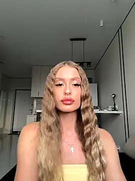 Sweet  Milly online show from September 19, 2:05 pm