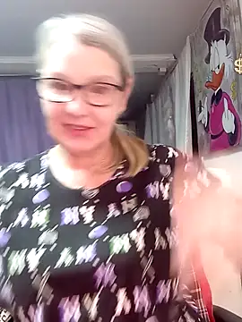 irinamaux online show from March 6, 3:23 am