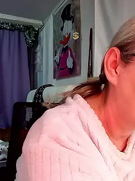 irinamaux online show from January 14, 6:40 am