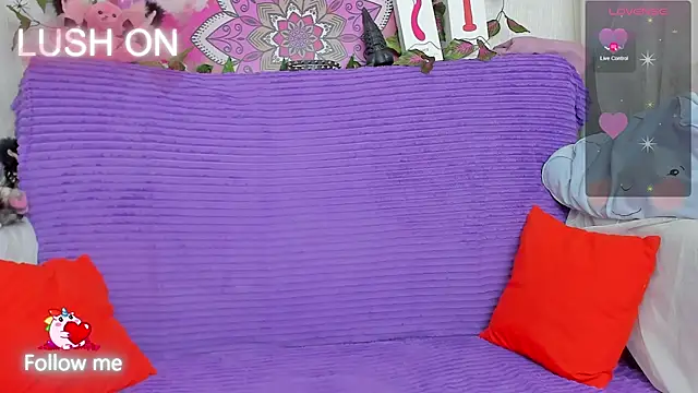 Snapshot of Ann_EX_Mooni chatting on October 8, 11:47 am Ann EX Mooni online show from October 8, 11:47 am