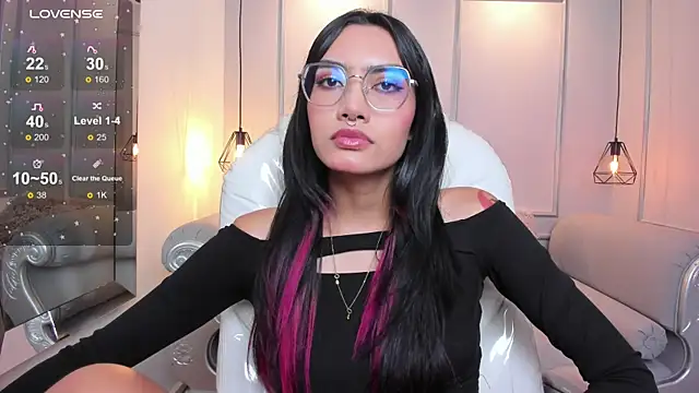 Snapshot of AzuraKindong chatting on September 8, 7:24 pm AzuraKindong online show from September 8, 7:24 pm