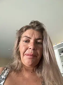 GabyHofstede online show from June 18, 7:54 am