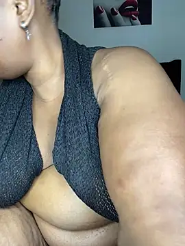 MsWhiteChocolatte online show from October 17, 9:34 am