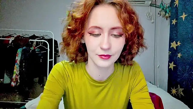 JoannaTompson online show from April 8, 2:24 am