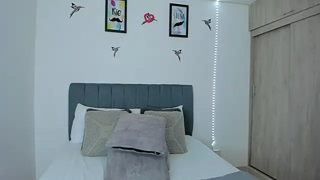 im sarah34 online show from February 18, 5:06 am