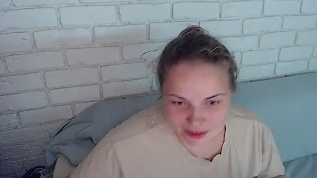 Crazyy girl  online show from September 18, 3:43 pm