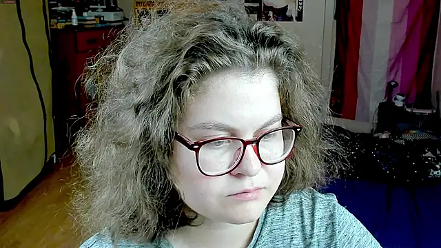 Sashy Way online show from October 10, 6:35 pm