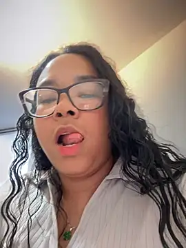 XMara online show from December 4, 5:24 pm