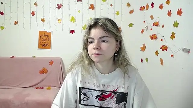 TinaRedly online show from November 28, 7:00 am