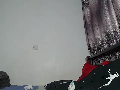 Whimsicalwillow online show from April 15, 5:02 pm