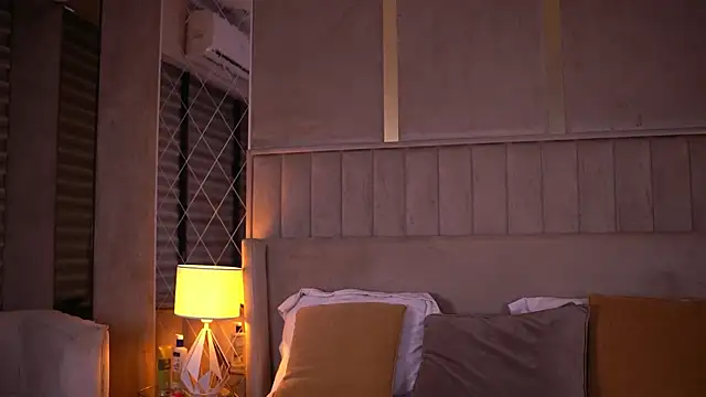 BlairSanders online show from April 14, 6:41 pm