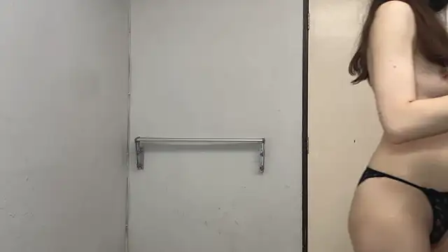 SassyJessi online show from September 12, 4:35 am