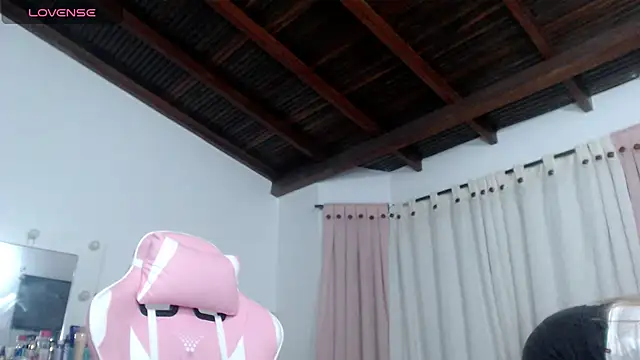 Snapshot of milk_cow_ chatting on October 14, 7:00 am milk cow online show from October 14, 7:00 am