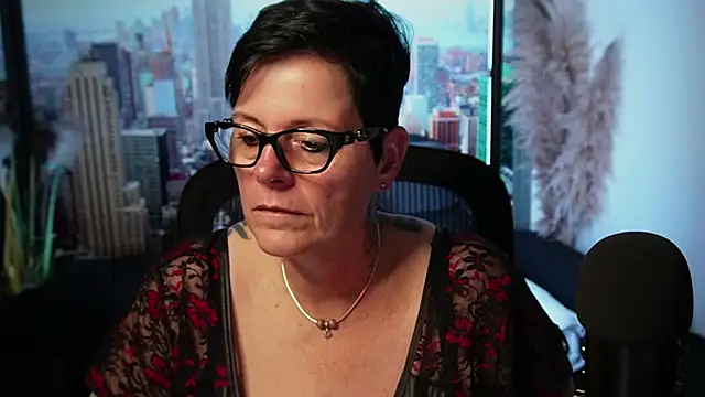 ninarandmann online show from November 9, 6:04 pm