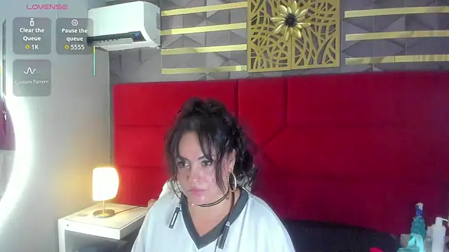 hanny milf online show from April 7, 2:35 am